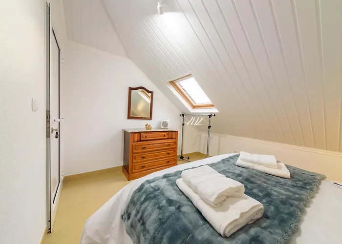 Banda Alem By Mth * Tabua (Madeira)